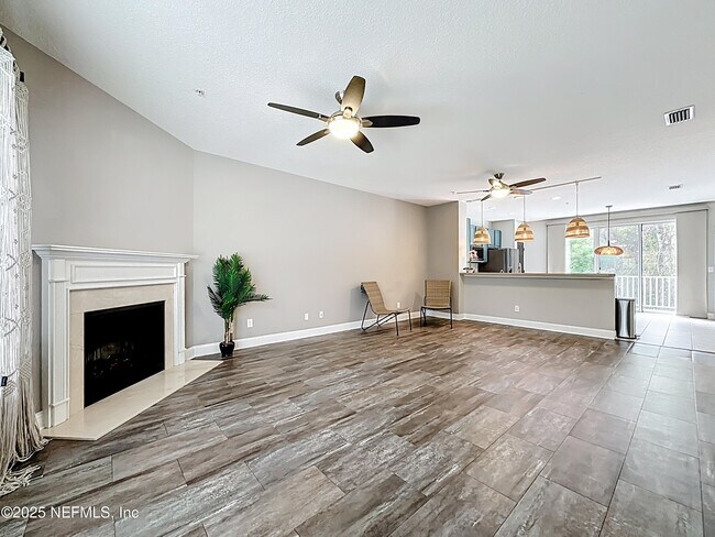 Building Photo - 4590 Capital Dome Dr