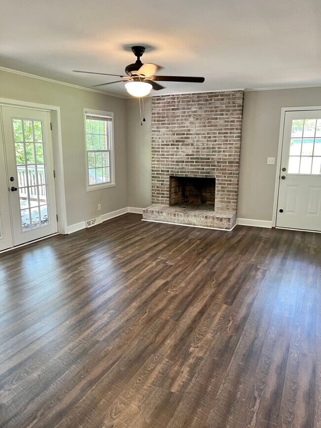 Building Photo - 1278 Redding Ln