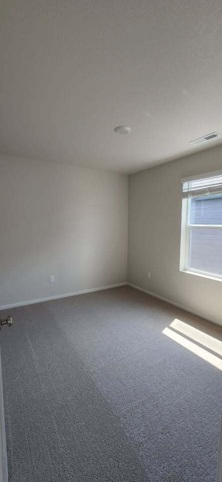 Building Photo - 2215 Livesay Ln