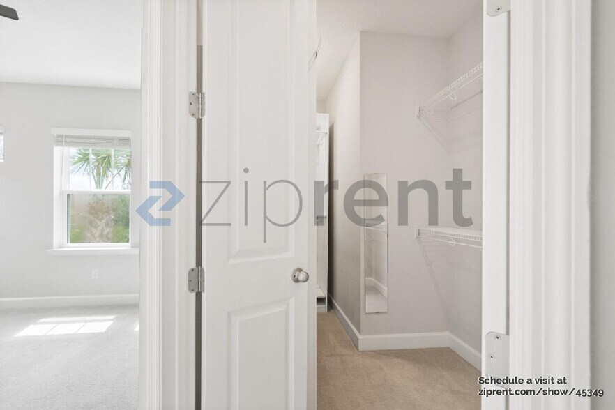 Building Photo - 11496 Fathom Ct