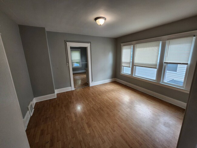 Building Photo - 13302 Ferris Ave