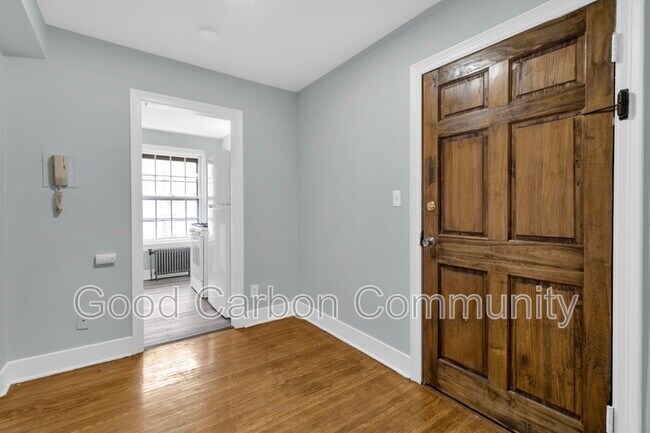 Building Photo - 19 Benwood Ave