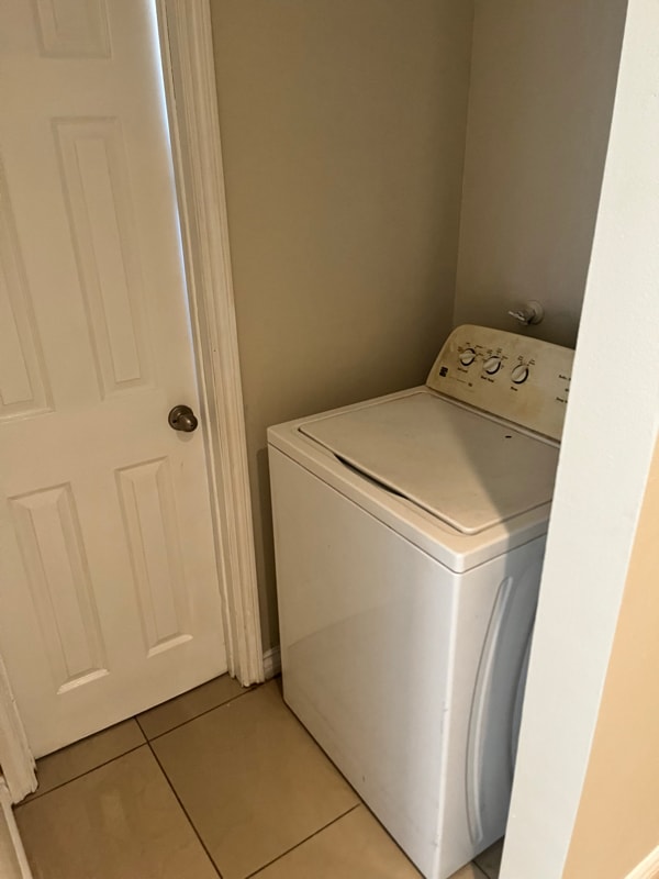 Building Photo - 15392 Morada Rd