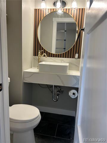 Building Photo - 2549 Sheridan Blvd