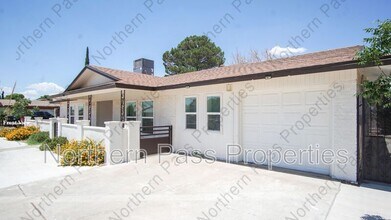 Building Photo - 11025 Tom Weiskopf Dr