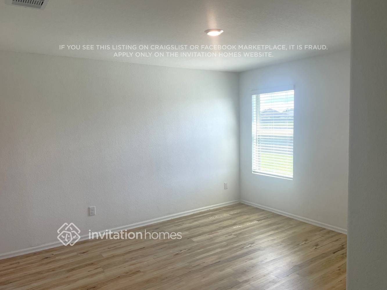 Building Photo - 405 Maple Bnd Ln