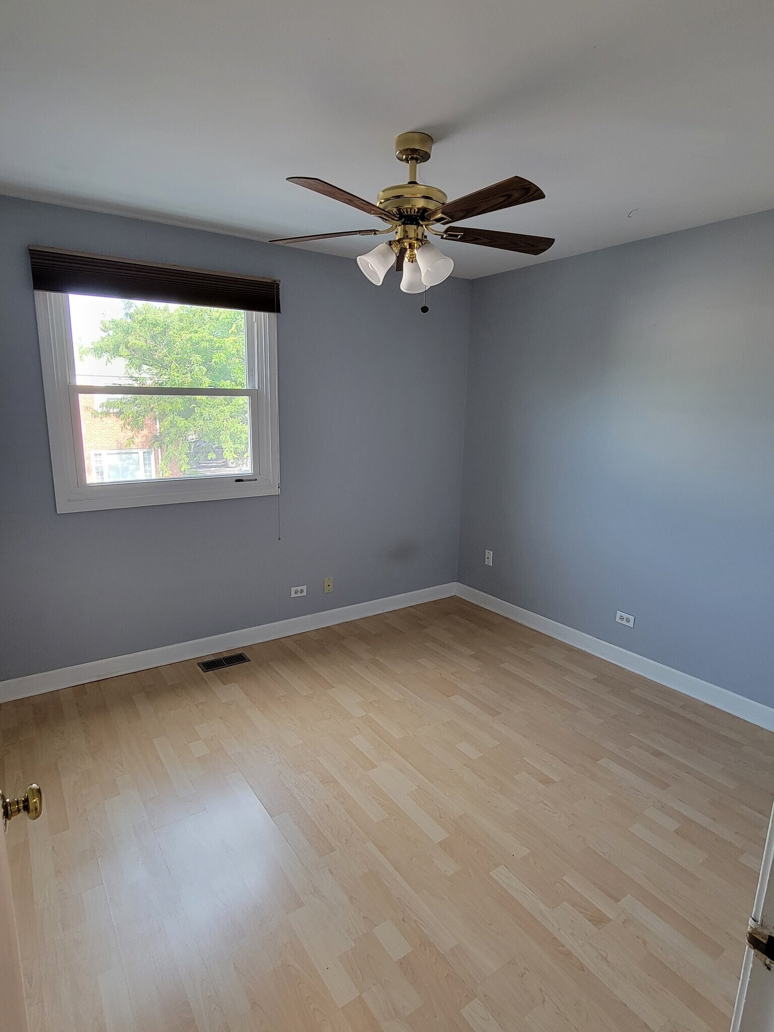 Building Photo - 2116 Rugen Rd