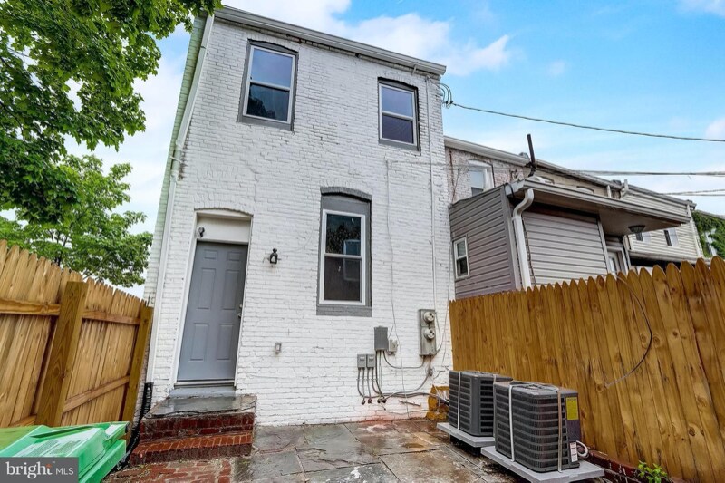 Building Photo - 2648 Hampden Ave