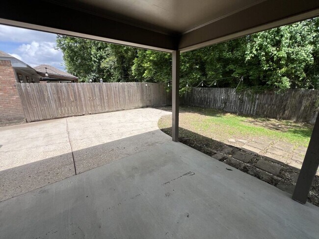 Building Photo - Beautiful 3BR Home in Sought-After Beau Pré off River Rd – Open Floor Plan & Fenced Yard!