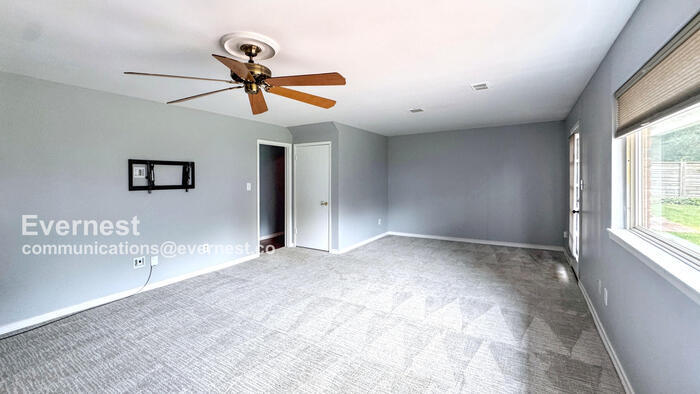 Building Photo - 26264 Greythorne Trail