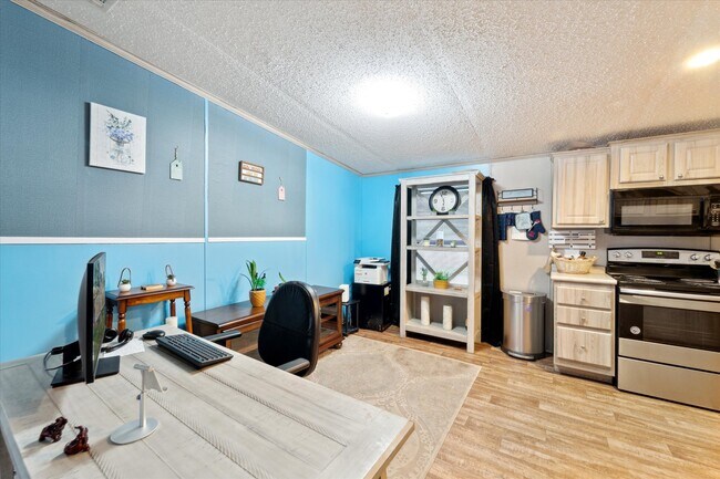 Building Photo - 151 Turning Point Ln