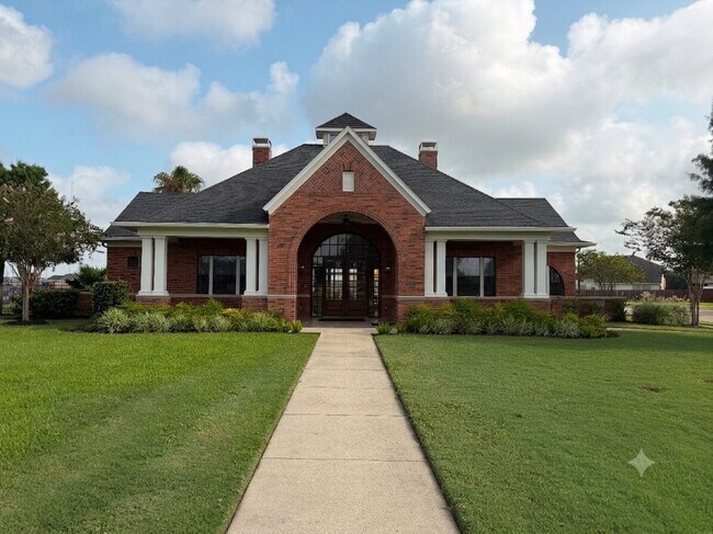 Building Photo - 1822 Olive Pine Dr