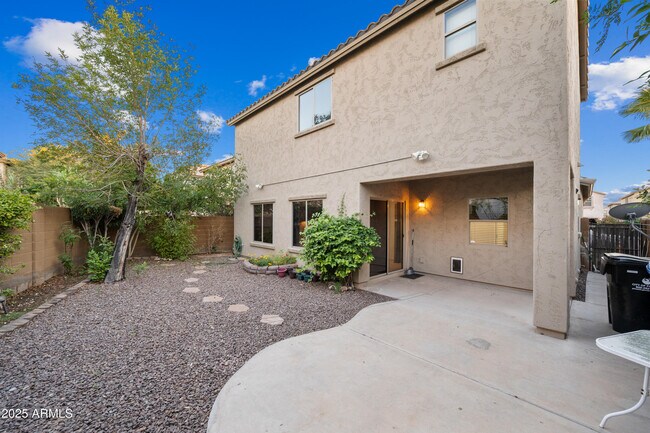 Building Photo - 2236 W Davis Rd