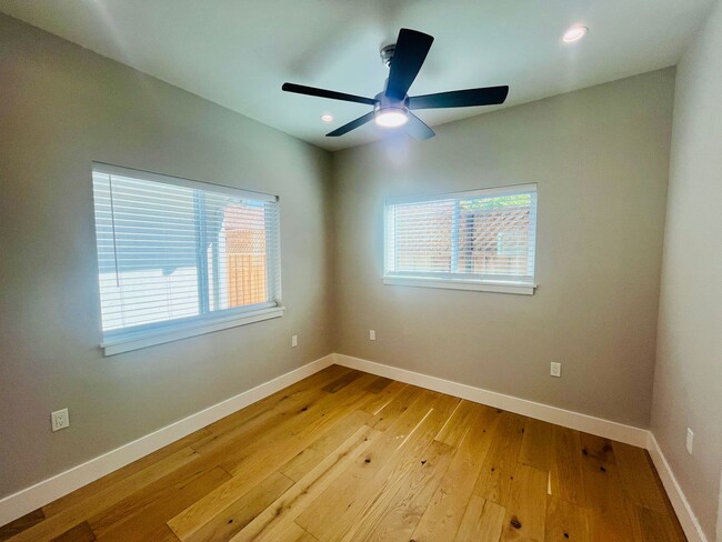 Building Photo - Beautiful 4 Bed 3 Bath San Jose Home - Bra...