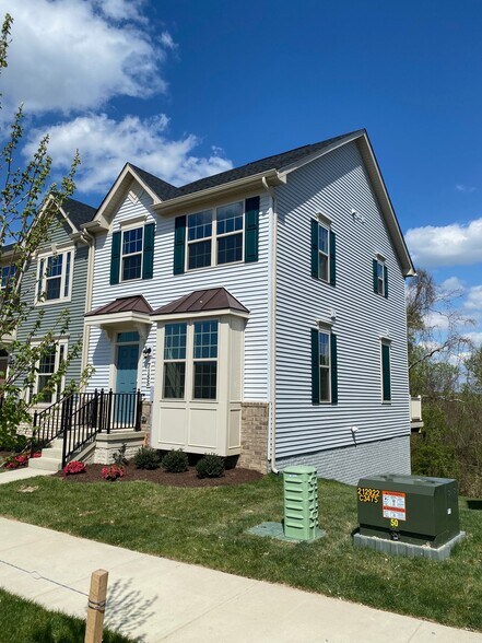 Building Photo - 7155 Bodkin Wy