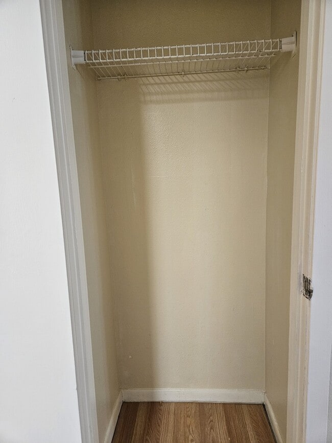 Building Photo - 8433 Hearth Dr