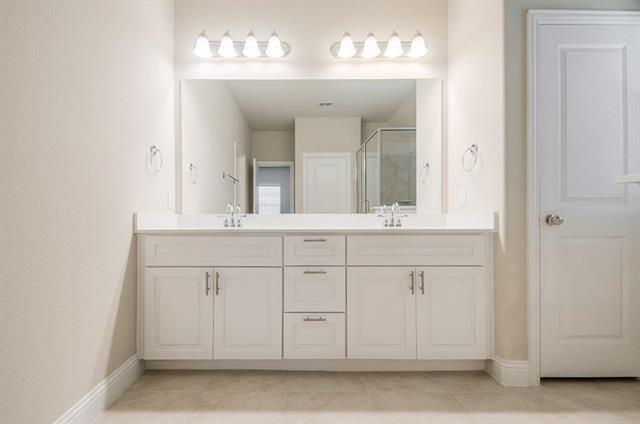 Building Photo - 4720 Piedras Lanzar Dr