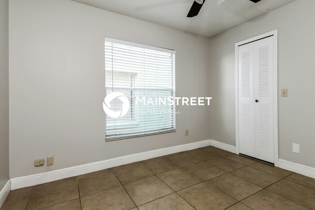 Building Photo - 3 Bedroom Pet-Friendly Home in Gotha, FL with Main Street Renewal