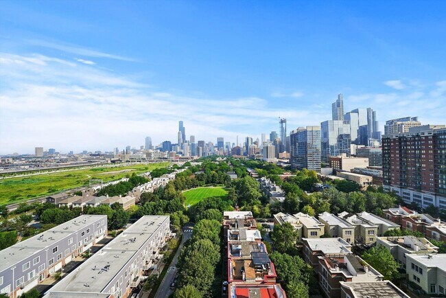 Building Photo - 1530 S State St