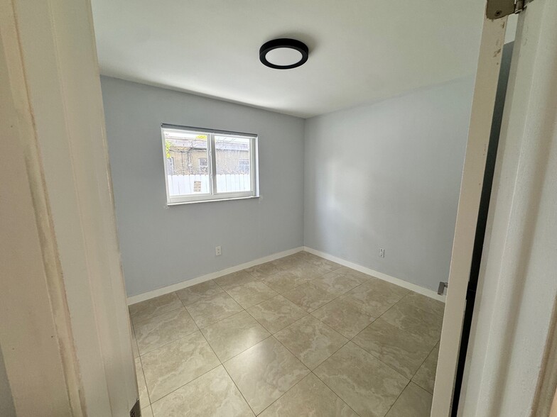 Secondary Bedroom - 8434 SW 38th St