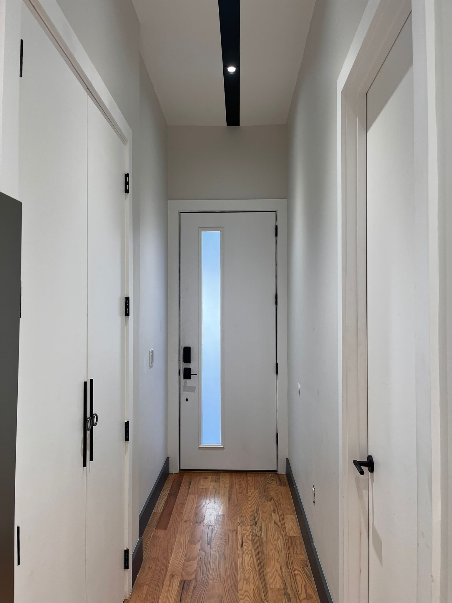 Building Photo - 604 Palisade Ave