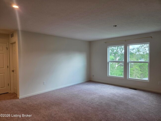 Building Photo - 108 Strawberry Fld Dr