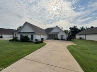 Building Photo - 114 Coventry Ln