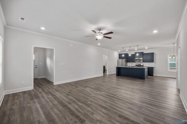 Building Photo - 17246 Chelsea St