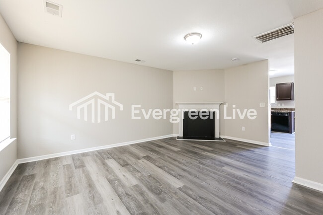 Building Photo - 945 Slow Creek Ct