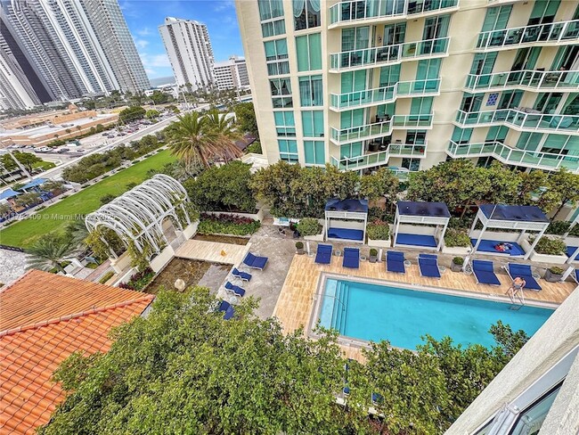 Building Photo - 250 Sunny Isles Blvd