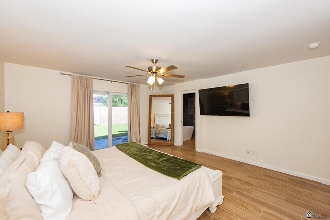 Building Photo - 3484 W 14th St