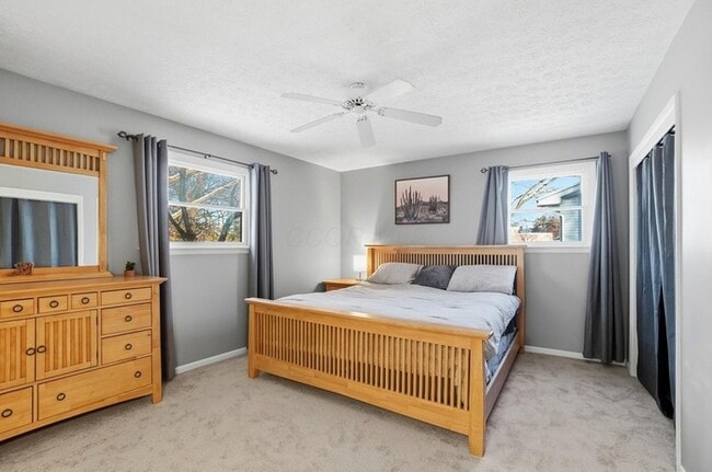 Building Photo - Spacious 4BR Home with Finished Basement & Fenced Yard in Olentangy Hills