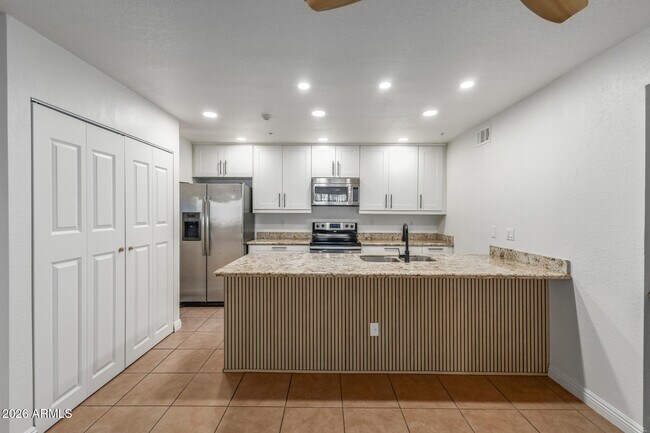 Building Photo - 7777 E Main St