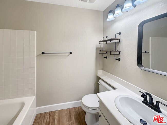 Building Photo - 27109 Teton Trail