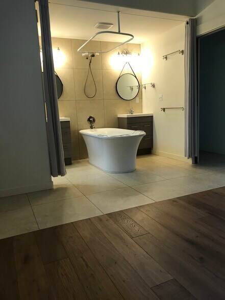 Master bathroom - 3412 177th Pl SW