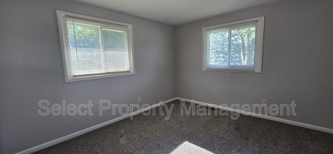 Building Photo - 6315 Midfield Dr