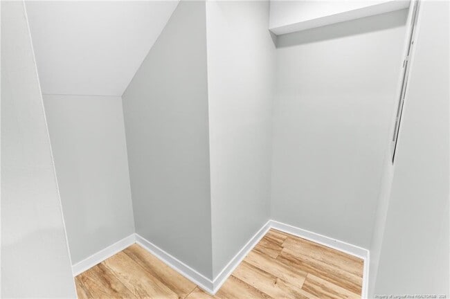 Building Photo - 505 Cross St