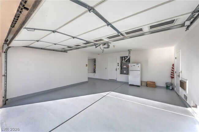 Building Photo - 271 Sunshine Springs Ct