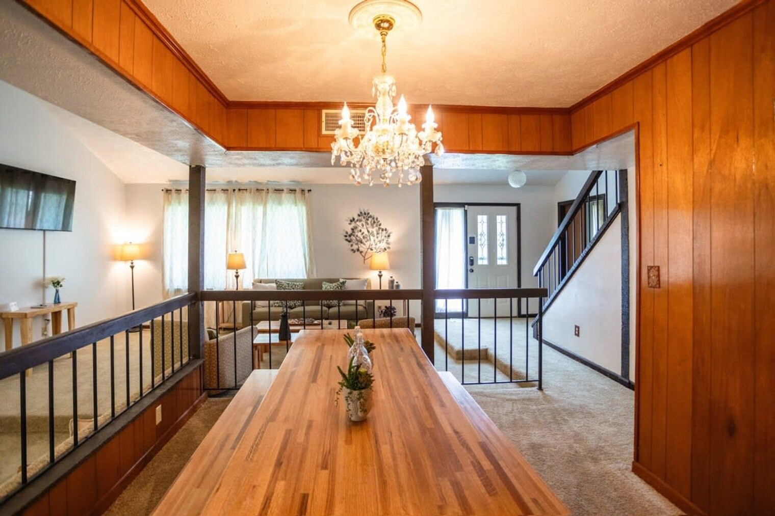 Building Photo - 2916 Moorcroft Dr