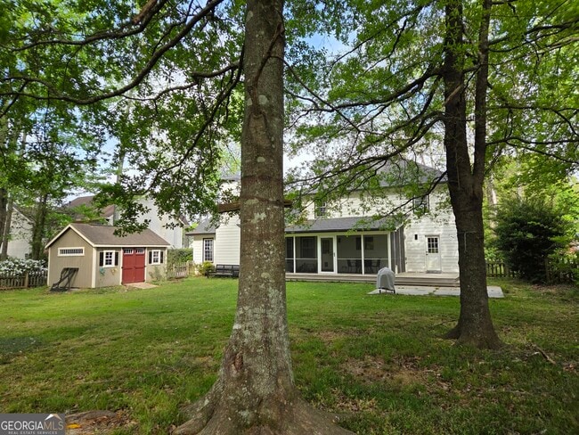 Building Photo - 215 Calgary Dr