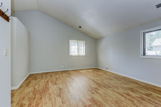 Building Photo - 840 North St