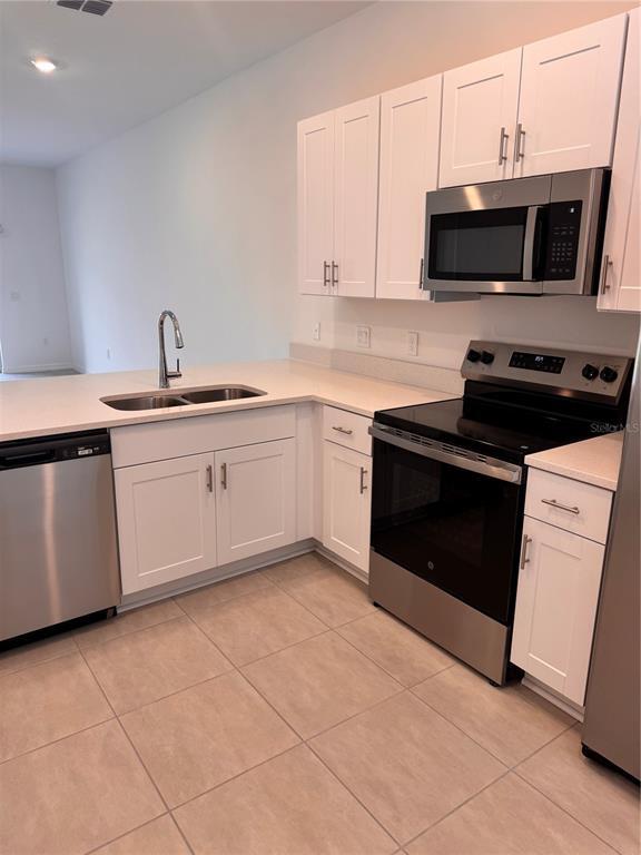 Building Photo - 3132 Skyline Lp