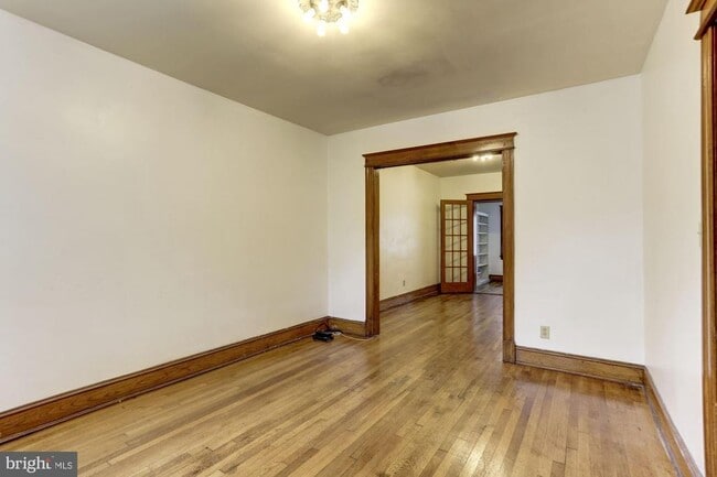 Building Photo - 1015 Quebec Place NW