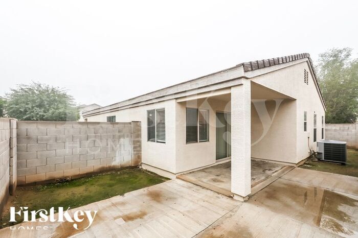 Building Photo - 8330 W Hughes Dr