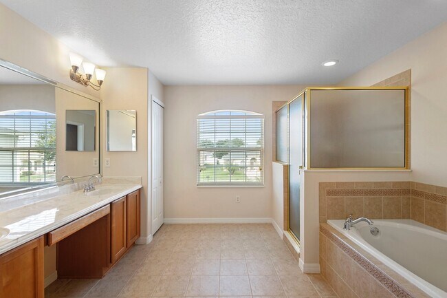 Building Photo - 15412 Grand Haven Dr