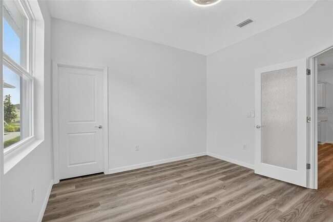 Building Photo - 4027 Westwood Flds Lp