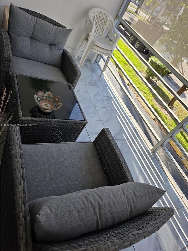 Building Photo - 1425 Atlantic Shores Blvd