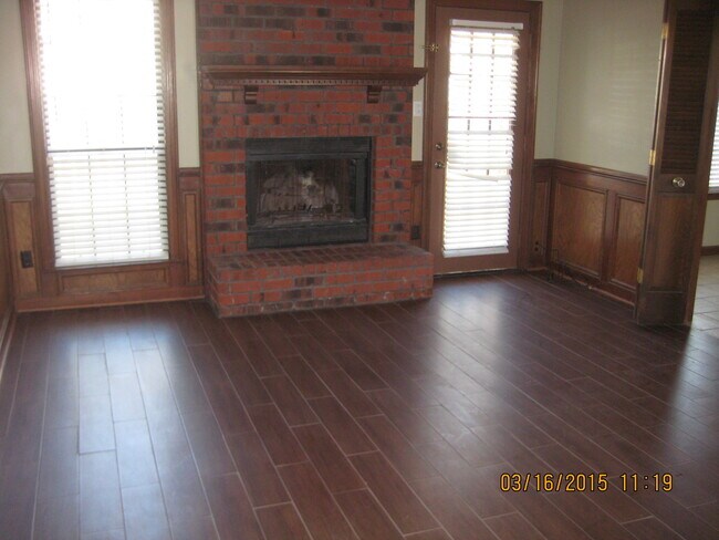Building Photo - 7498 Wheatfield Dr