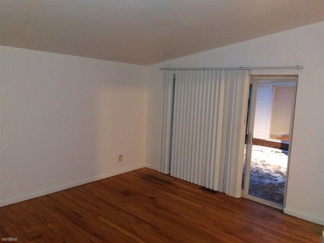 Building Photo - 3 br, 1.5 bath House - 18603 Flamingo Blvd