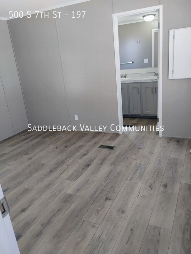 Building Photo - 500 S 7th St